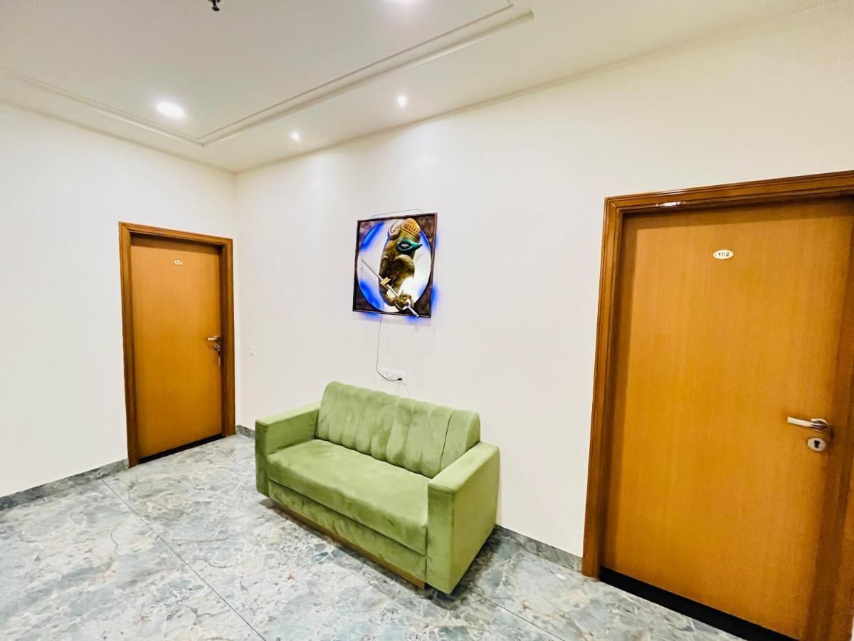 Hotel The Orchid Tree Amritsar - Walking From Golden Temple Buitenkant foto